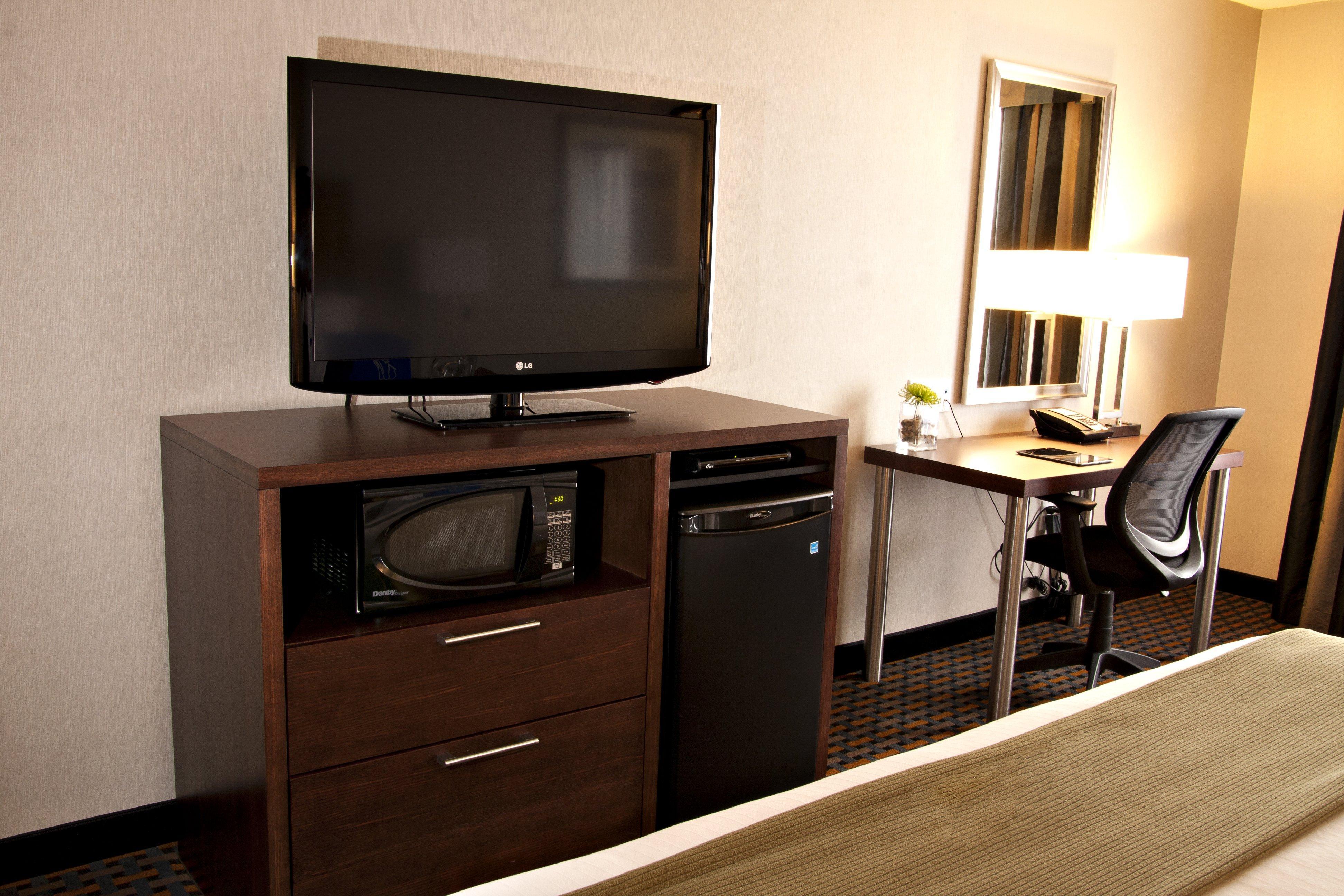 Holiday Inn Express Pembroke By Ihg Eksteriør bilde