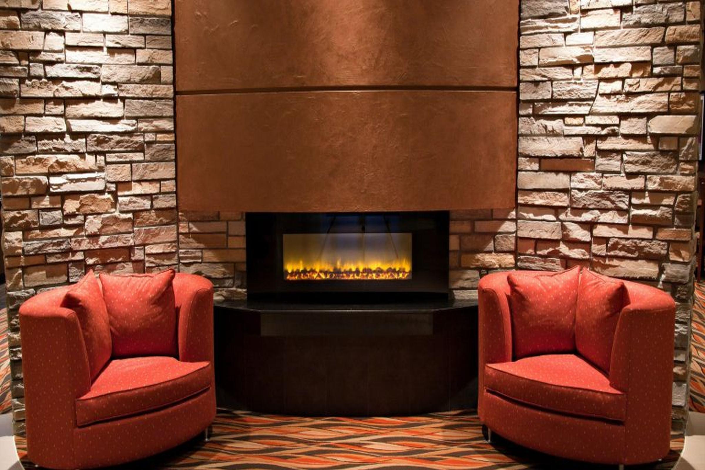 Holiday Inn Express Pembroke By Ihg Eksteriør bilde